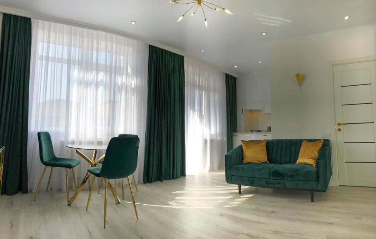 אירפין Luxury Emerald Apartments מראה חיצוני תמונה