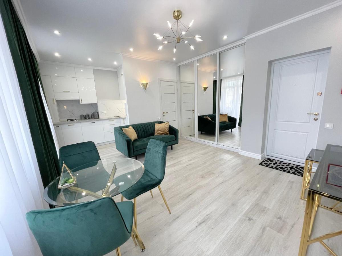 אירפין Luxury Emerald Apartments מראה חיצוני תמונה