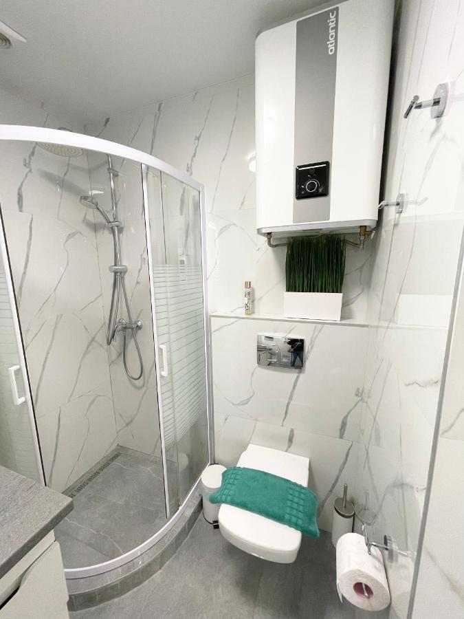 אירפין Luxury Emerald Apartments מראה חיצוני תמונה